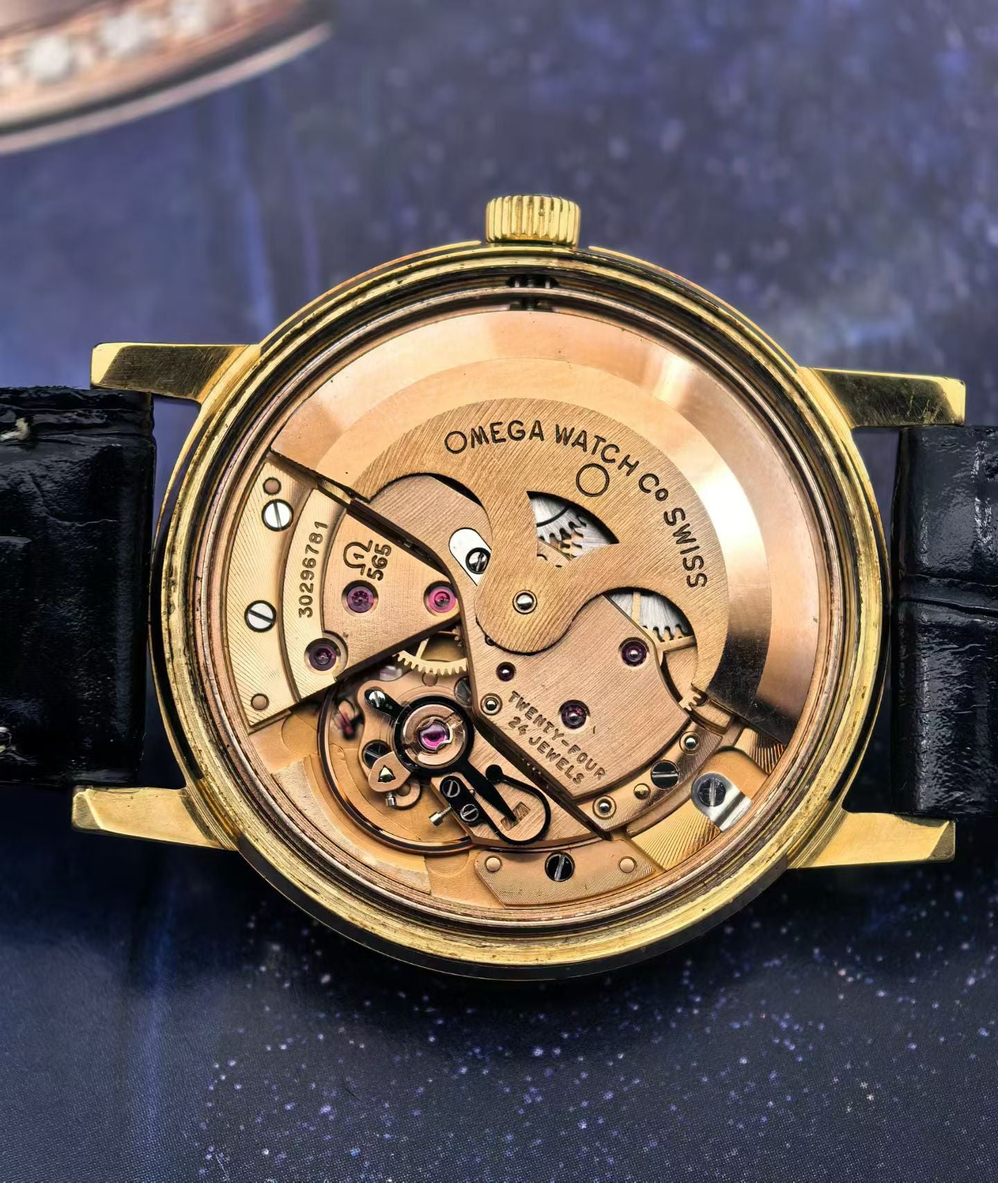 Swiss Vintage Omega Genève Automatic Men's Watch Cal. 565 Date 24 Jewels 20 Microns Gold Filled Case 35mm 616-4200