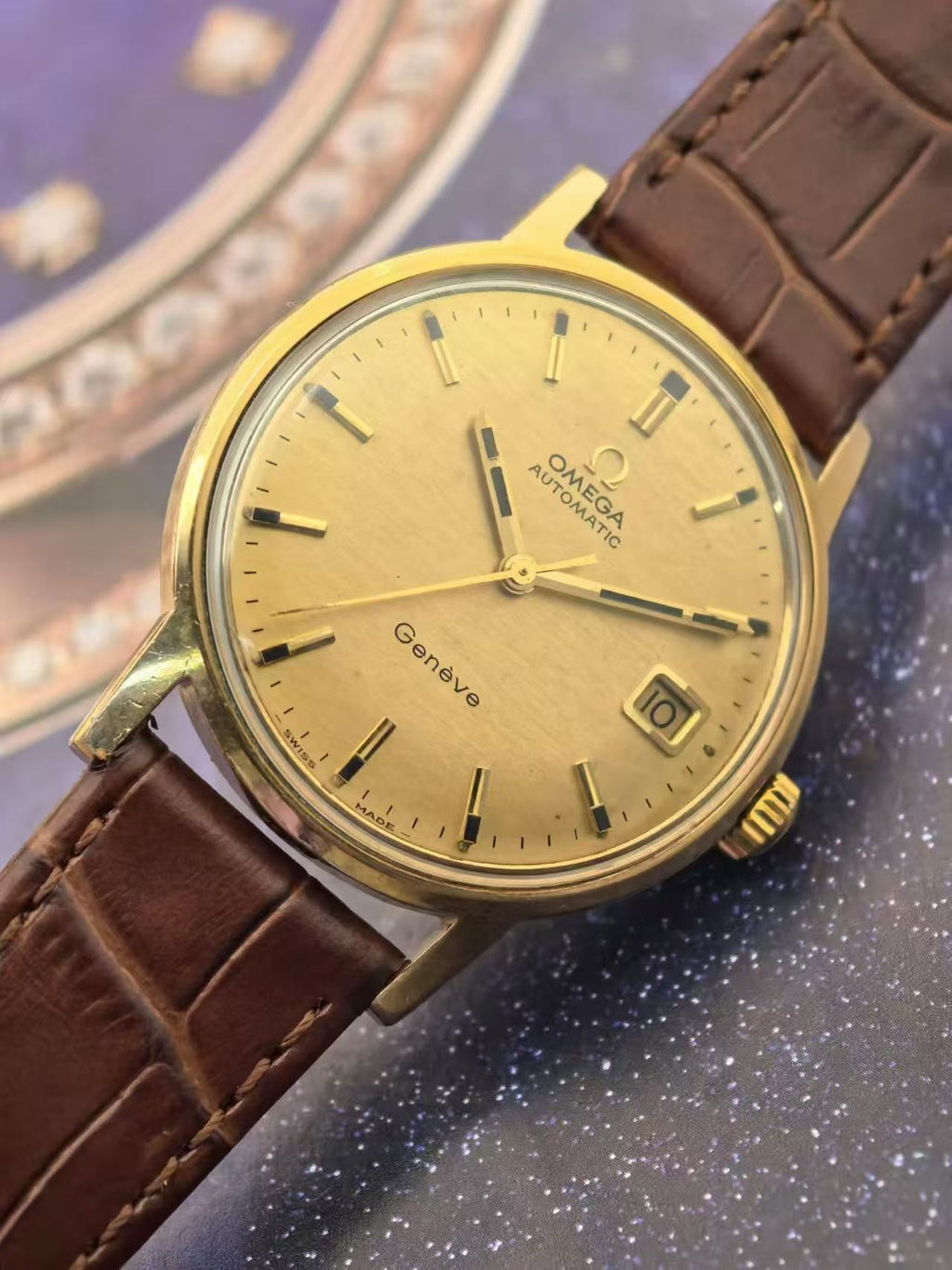 Swiss Vintage Omega Genève Automatic Men's Watch Cal. 565 Date 24 Jewels Gold Filled Case 34.8mm 615-3900
