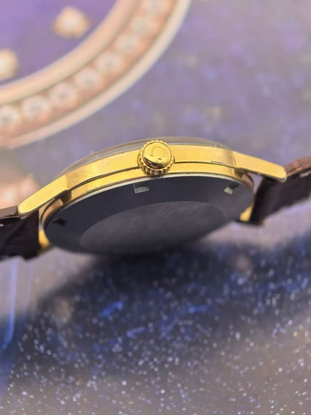 Swiss Vintage Omega Genève Automatic Men's Watch Cal. 565 Date 24 Jewels Gold Filled Case 34.8mm 615-3900