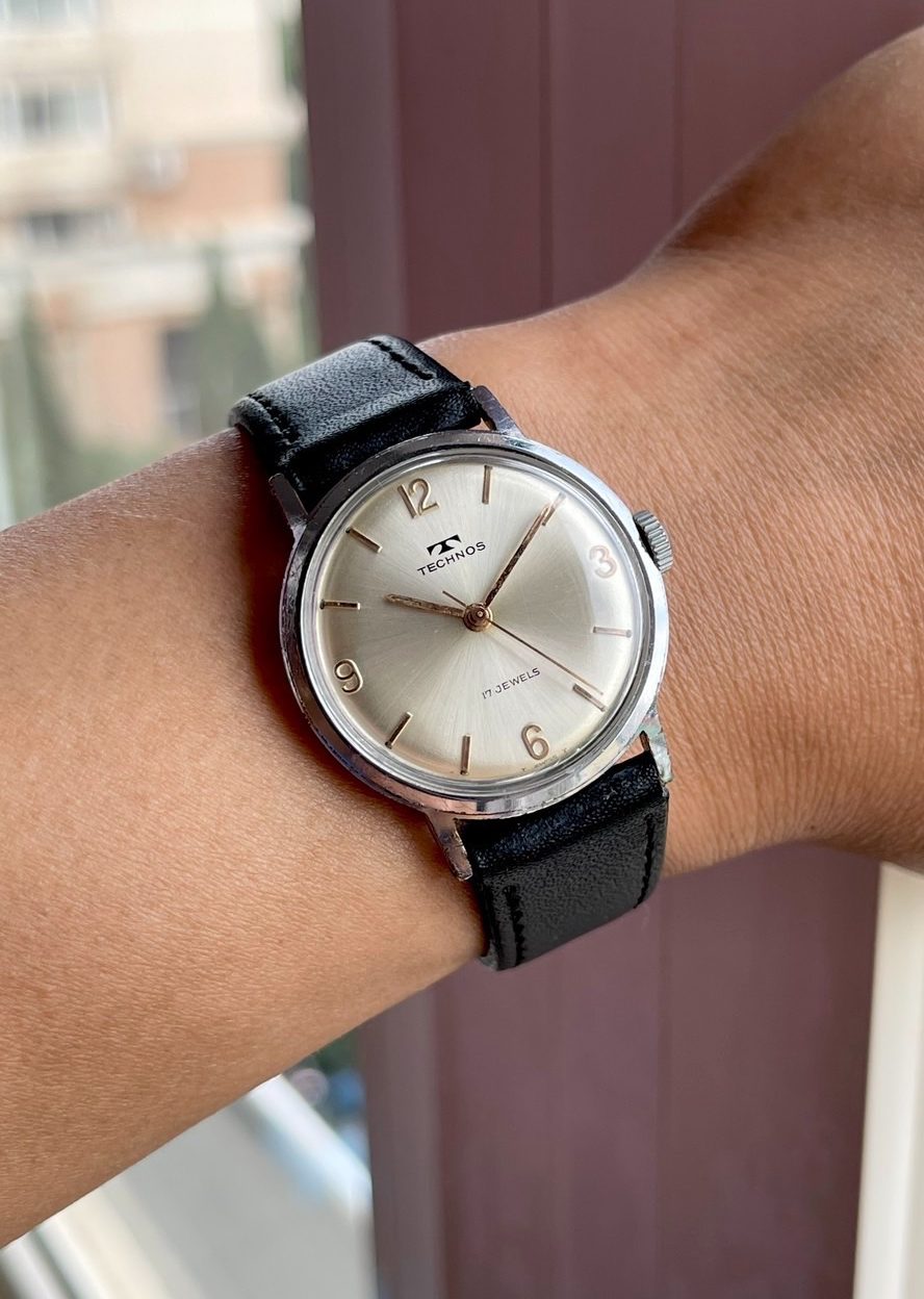 Technos Vintage Manual Winding Swiss Watch 34mm 17 Jewels 023-0420