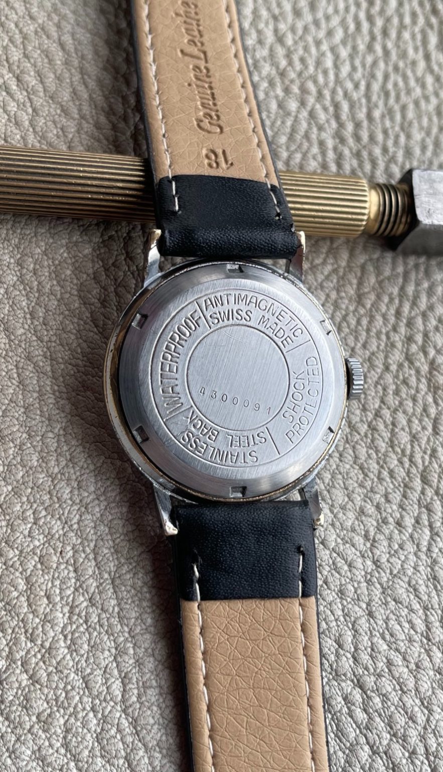 Technos Vintage Manual Winding Swiss Watch 34mm 17 Jewels 023-0420