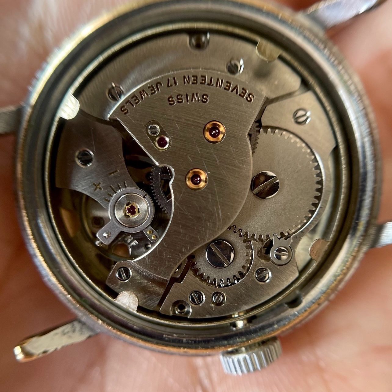Technos Vintage Manual Winding Swiss Watch 34mm 17 Jewels 023-0420