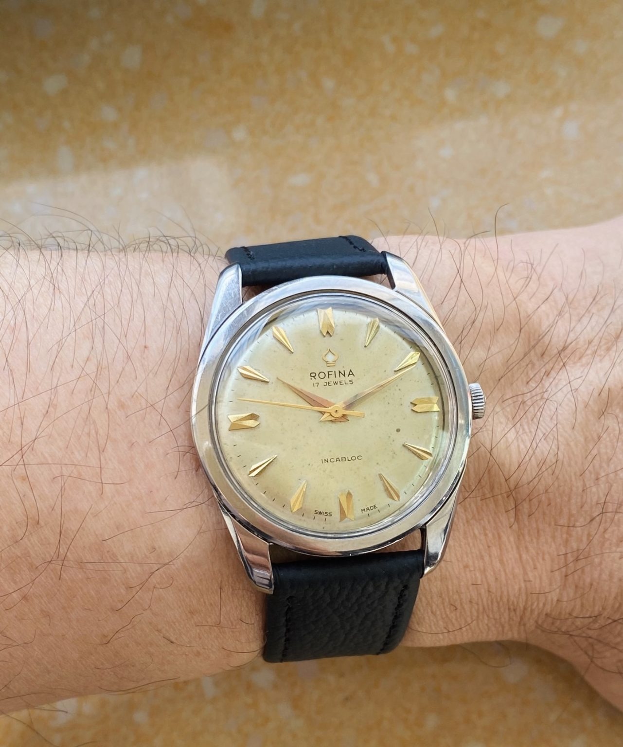 Rofina Vintage Manual Winding Swiss Watch 35mm 17 Jewels 012-0160