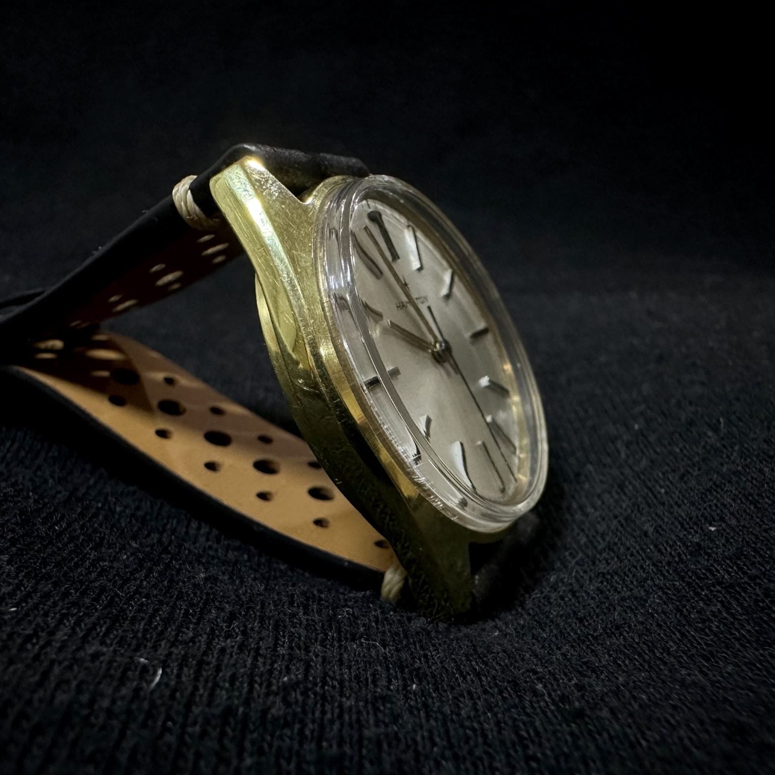 Swiss Made Vintage Hamilton Manual Wind Watch Cal.668 Sunburst Dial 048-0700