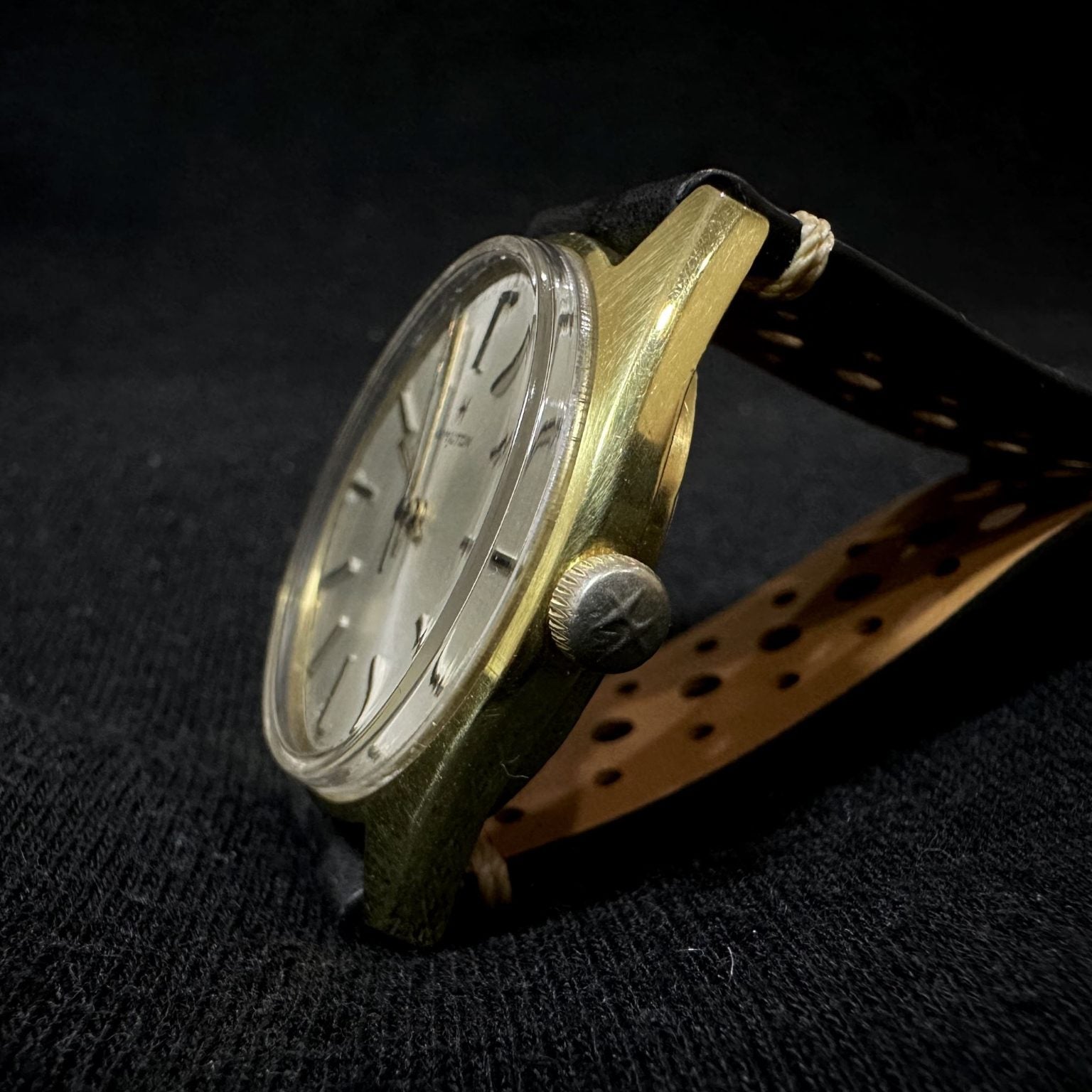 Swiss Made Vintage Hamilton Manual Wind Watch Cal.668 Sunburst Dial 048-0700