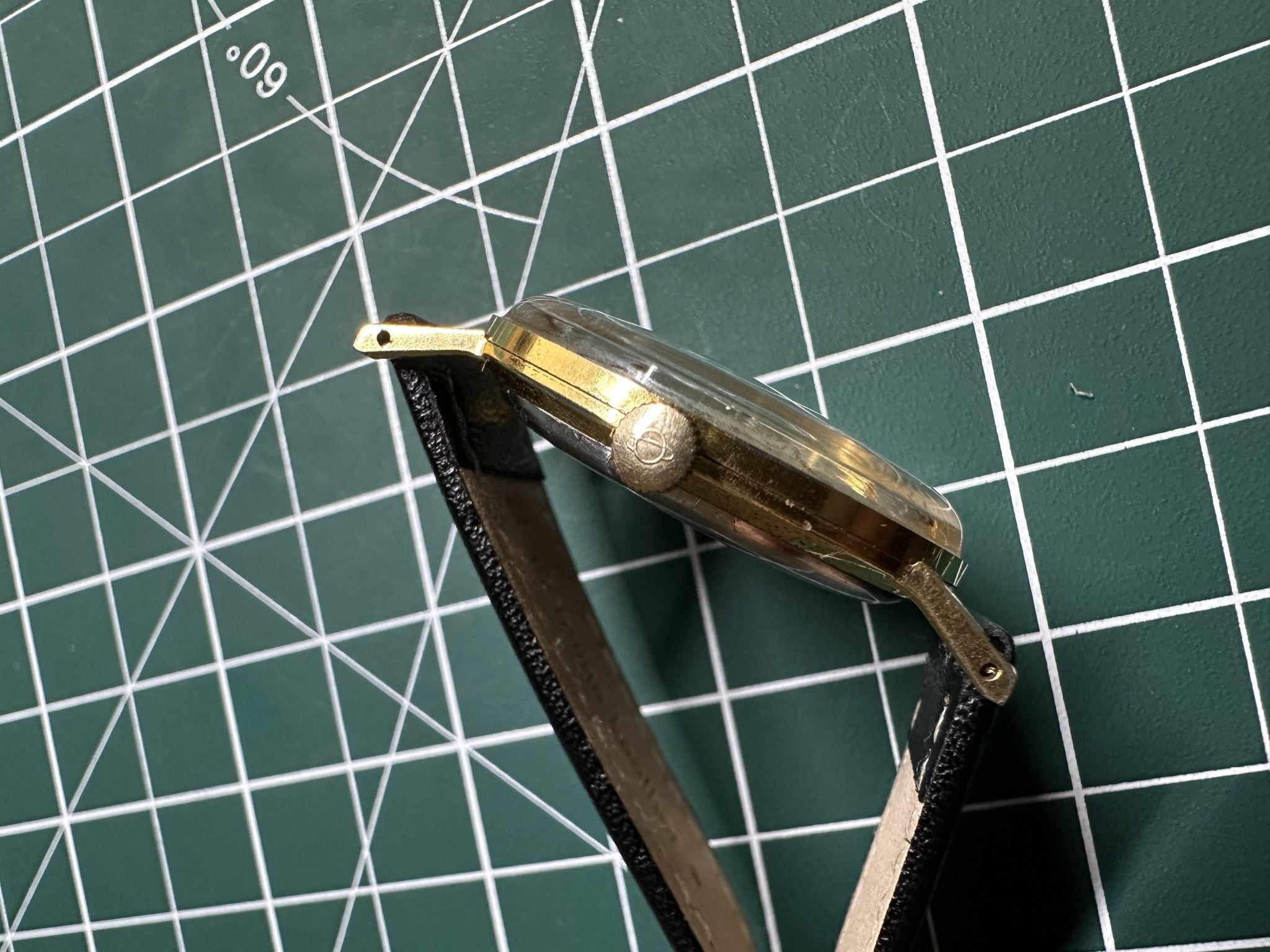 Swiss Vintage Enicar Manual Wind Watch 17Jewels 14K Gold-Plated 36mm 049-0500