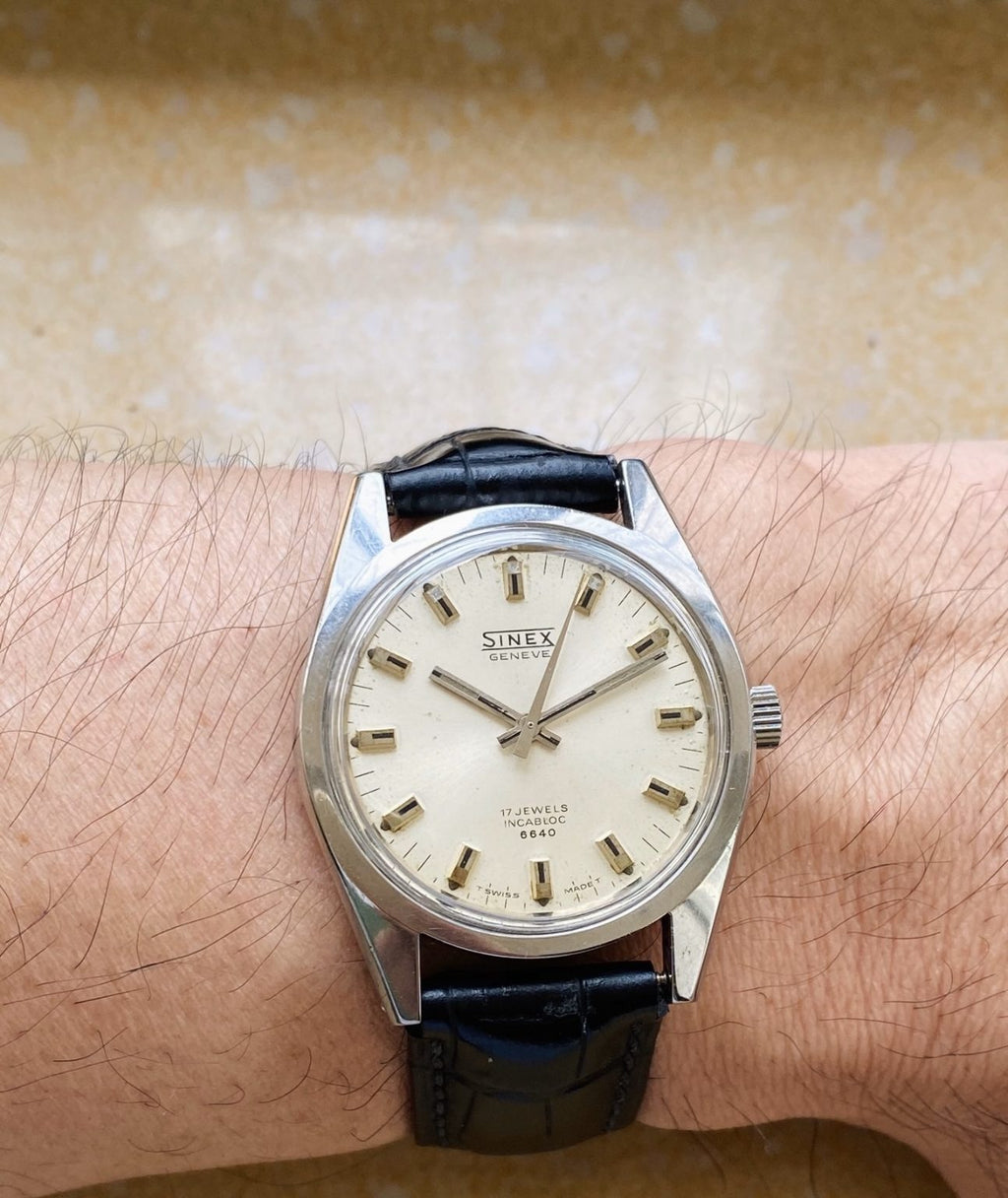 Swiss Vintage Sinex Genève Manual Wind Watch Ref.6640 36mm 17 Jewels 051-0120