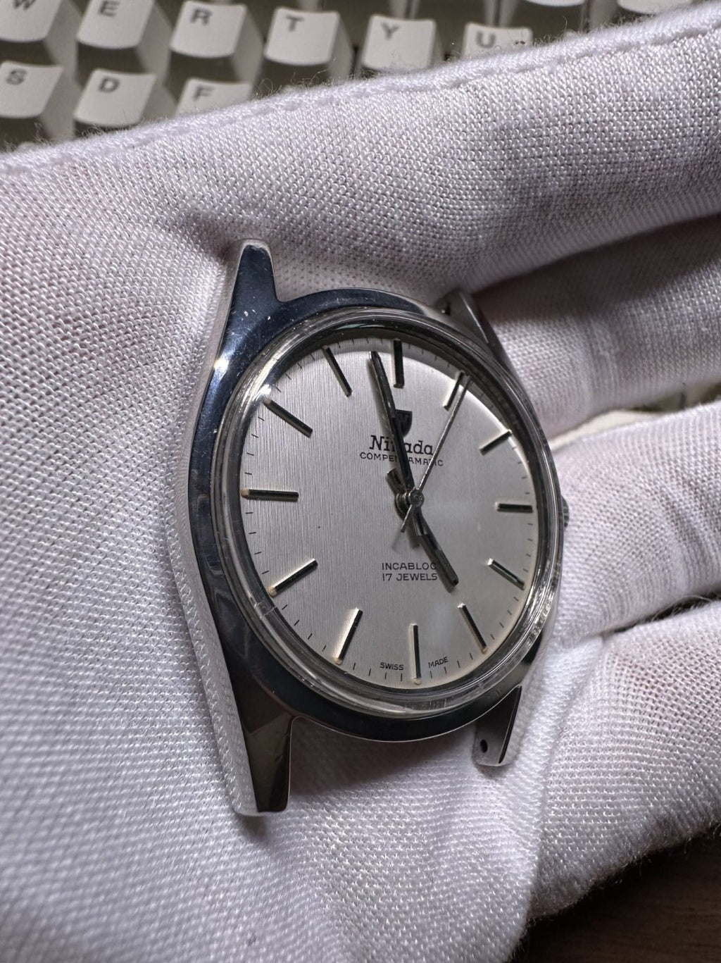 Nivada Compensamatic Vintage Manual Wind Watch Cal. 2750 36mm 1970s SKU.070-0300