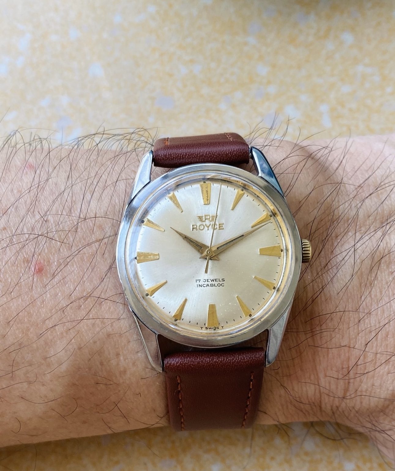 Royce Swiss Hand-Wound Watch ETA 2391 17Jewels 34mm Vintage 1950s SKU.078-0150