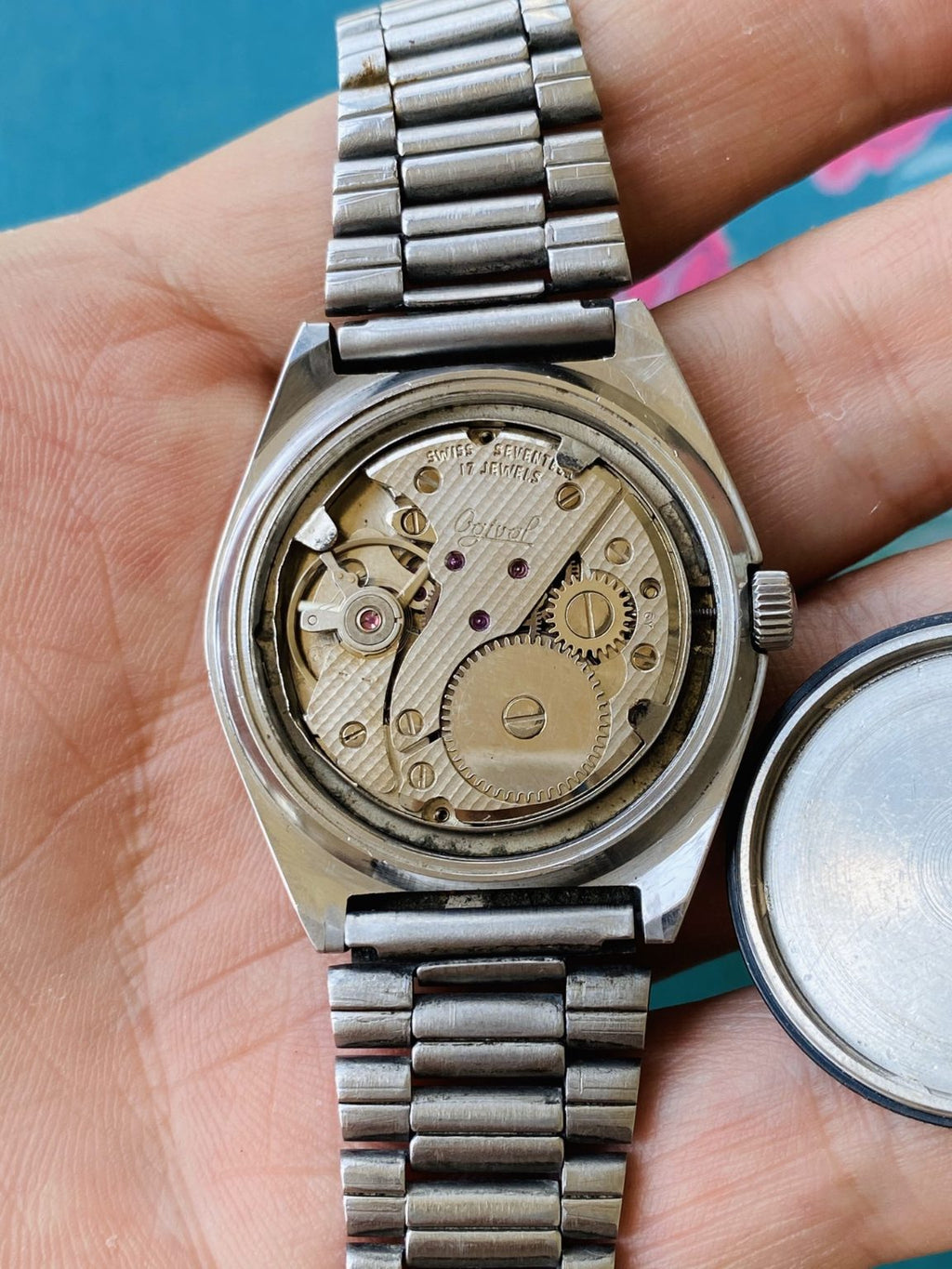 Swiss Made Vintage Ogival Manual Wind Watch 35.5mm 17 Jewels 088-0220