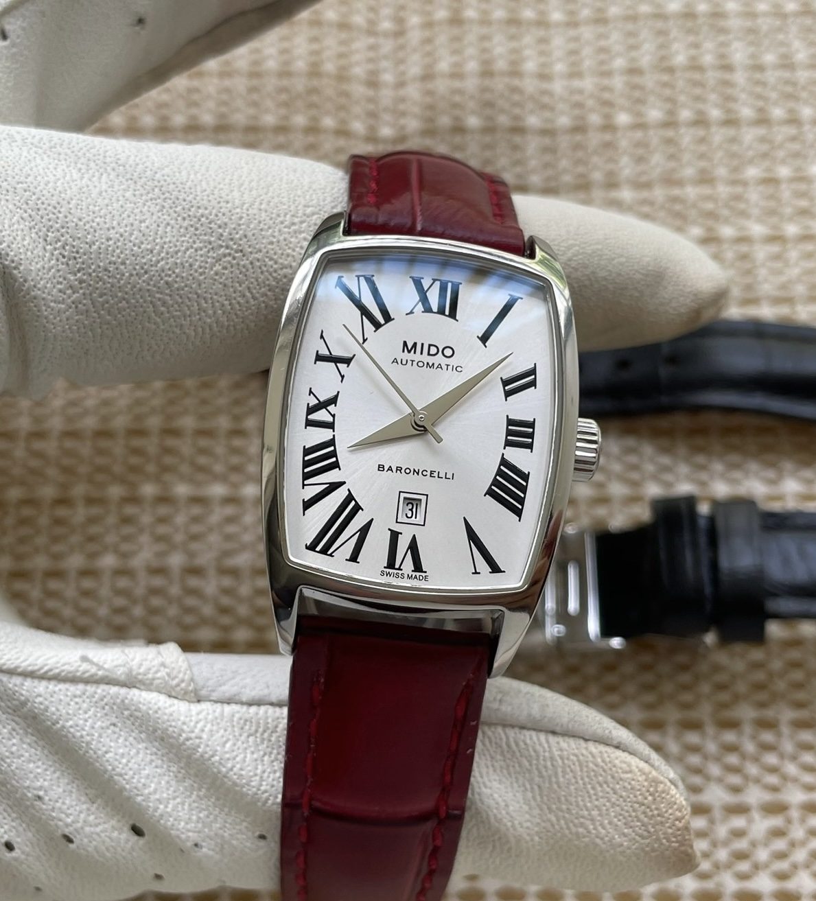 MIDO Automatic Lady's Automatic Watch 29.5x36.5mm Swiss Made 091-0720