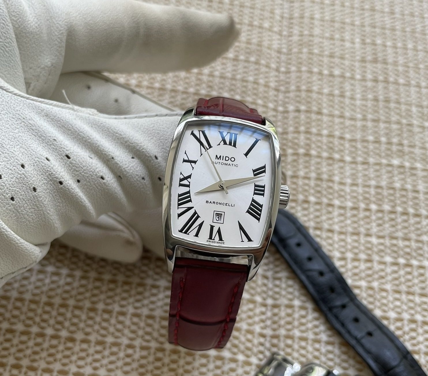 MIDO Automatic Lady's Automatic Watch 29.5x36.5mm Swiss Made 091-0720