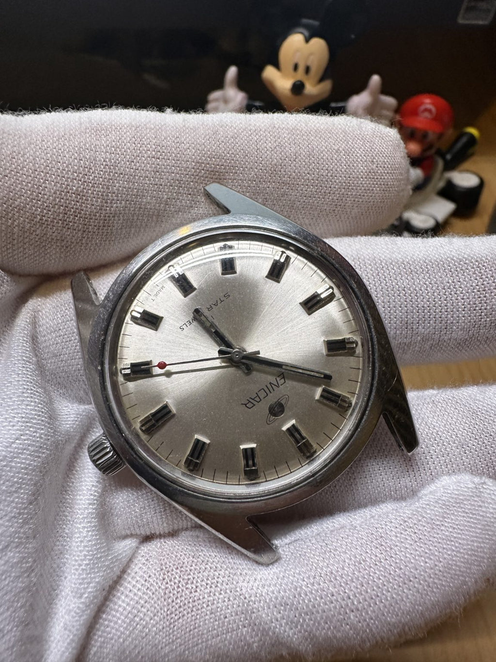 Enicar Vintage Manual-Winding Watch 36mm 17 Jewels 002-0200