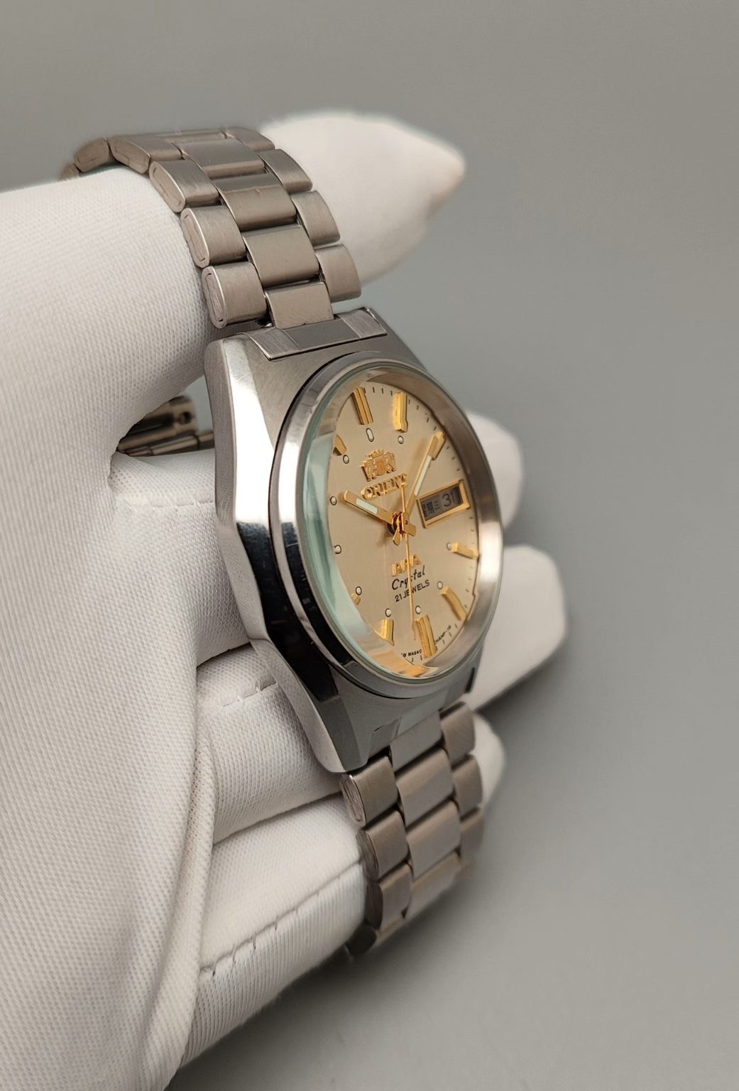 ORIENT Men's Automatic Day Date Watch - Cal.46943 - 21 Jewels