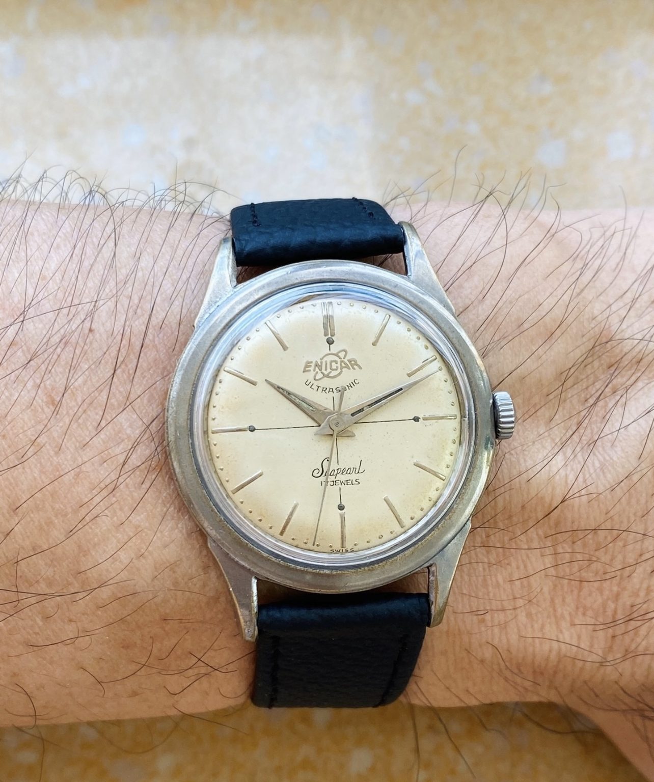 Enicar Seapearl 17 Jewels Manual Wind Watch Crosshair Cal.1020 34.5mm 102-0238