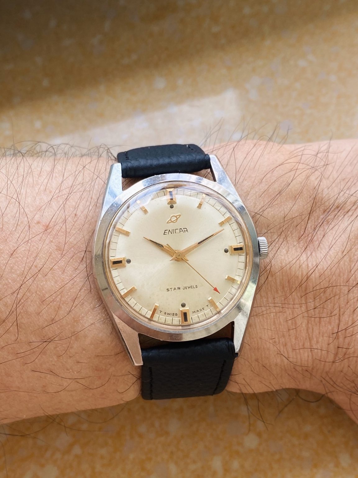 Enicar Vintage Ocean Pearl AR-140 Manual-Winding Swiss Watch 36mm 124-0268