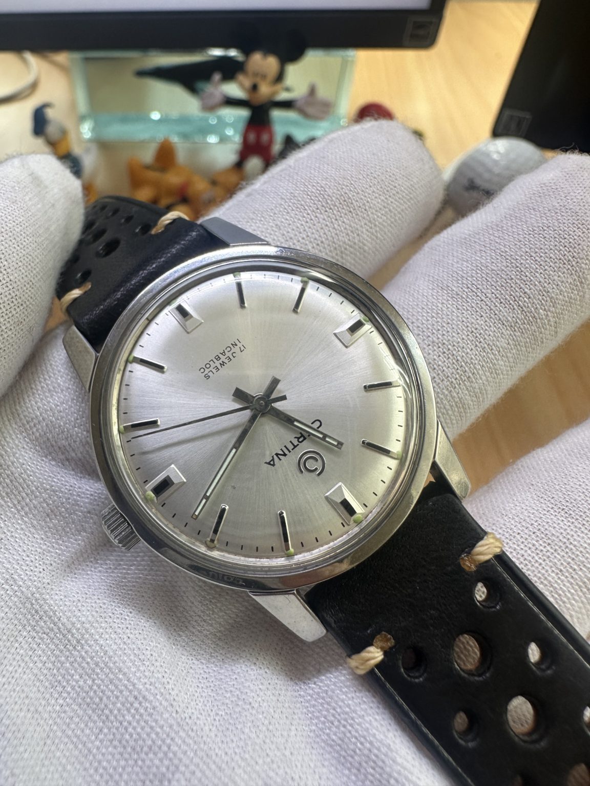 Certina Vintage Bristol Manual Wind Mens' Watch 34.5mm 2566 17 Jewels 231-0250