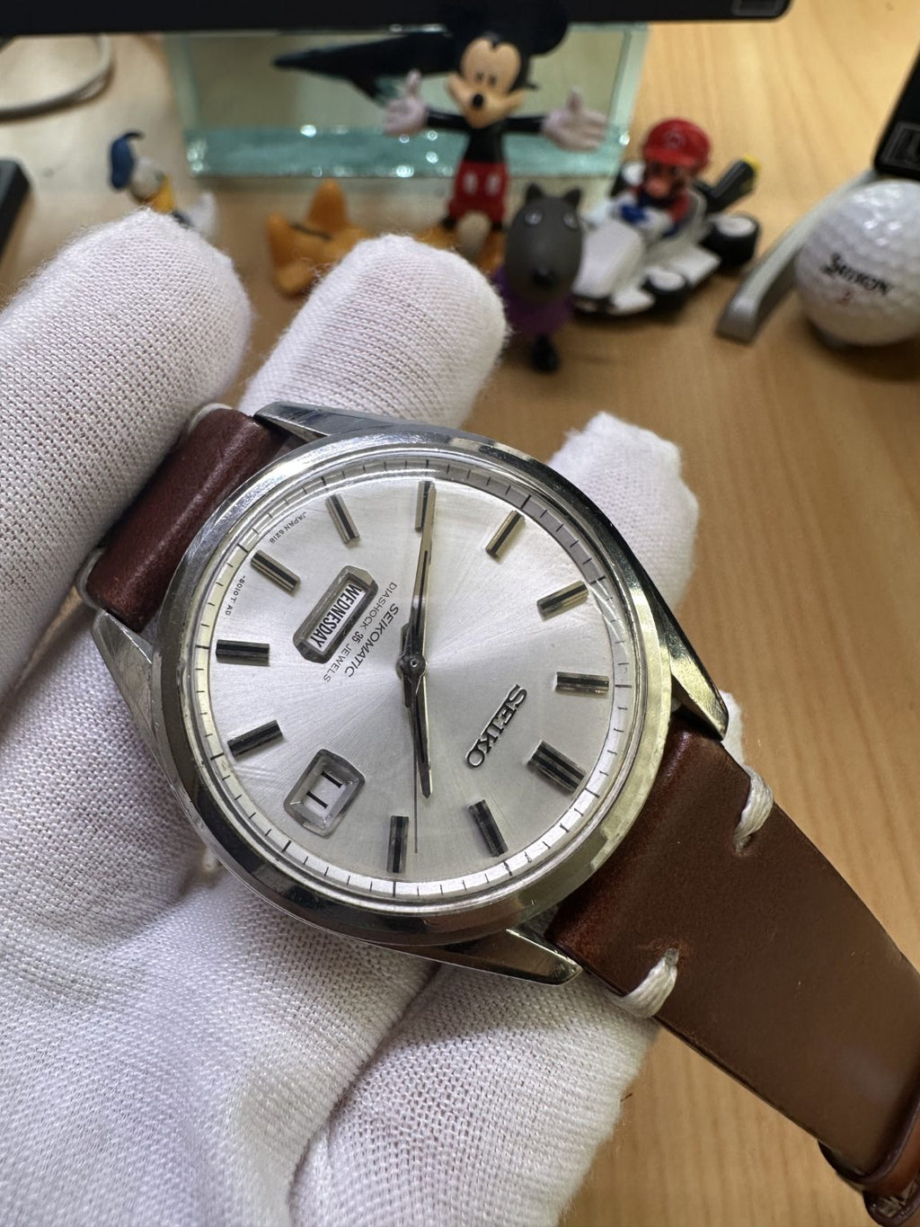 Seiko Seikomatic DIASHOCK 35 Jewels 6218-8010 Day Date Automatic Watch 136-0680