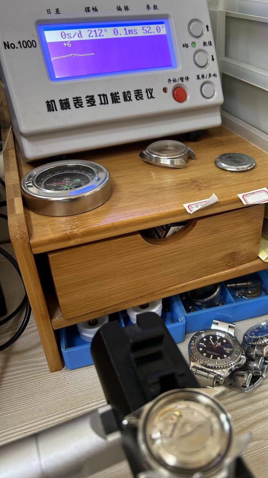 Seiko Seikomatic DIASHOCK 35 Jewels 6218-8010 Day Date Automatic Watch 136-0680