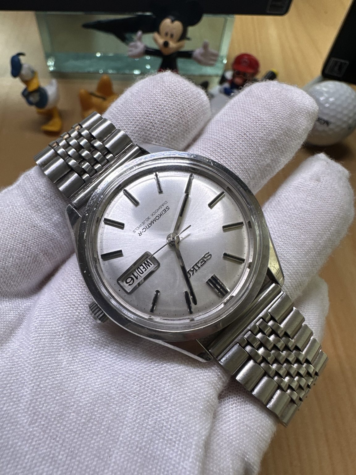 Seiko SEIKOMATIC-R DIASHOCK 30 Jewels Day Date Automatic Watch 35.5mm 201-0450