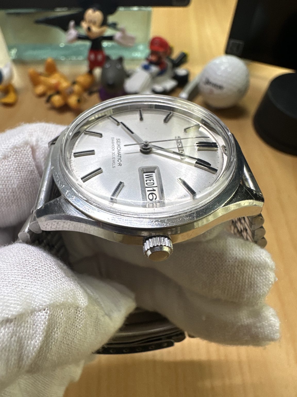 Seiko SEIKOMATIC-R DIASHOCK 30 Jewels Day Date Automatic Watch 35.5mm 201-0450
