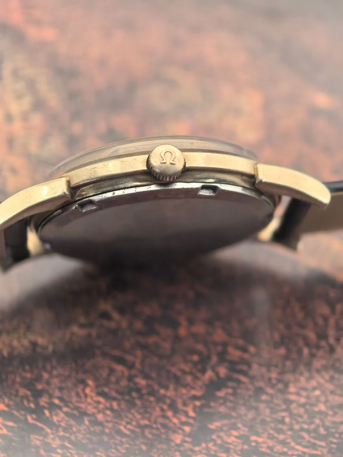 Omega 10K Gold Filled Bezel Automatic Date Watch 34mm Cal.563 240-3900
