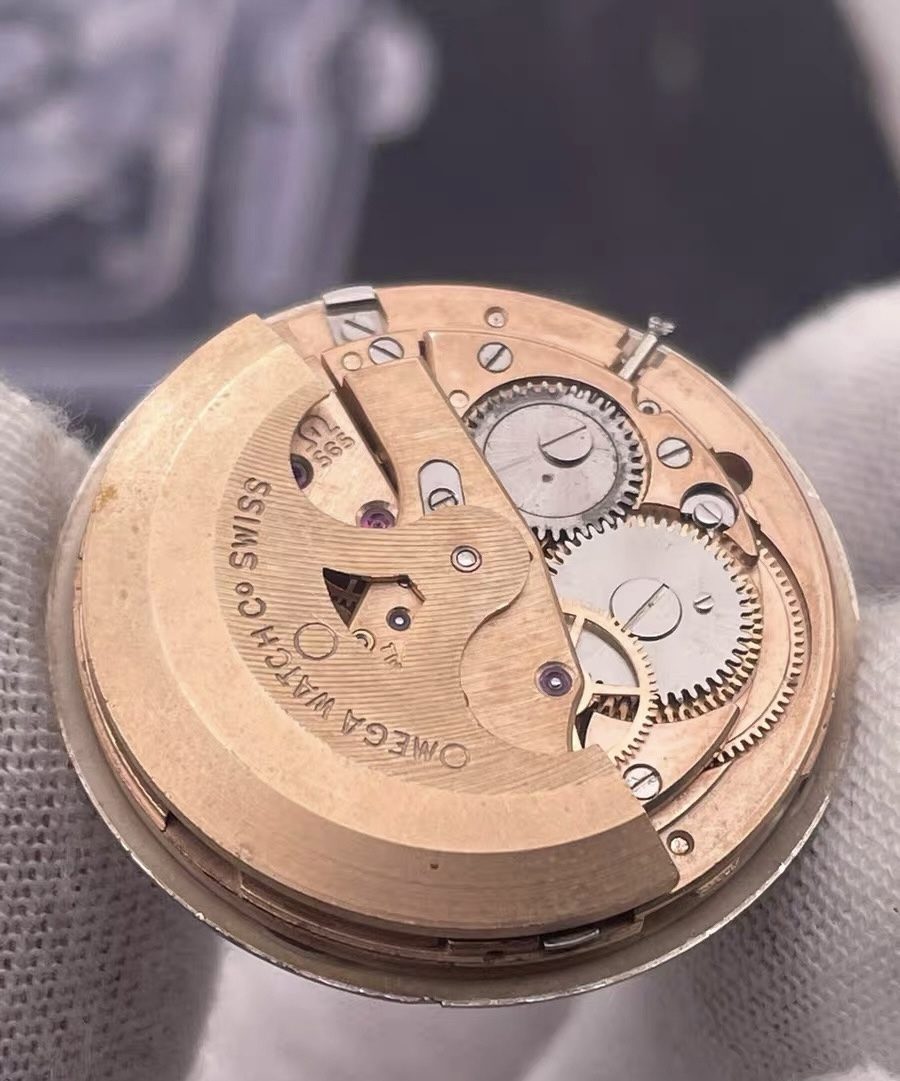 Omega Seamaster Cosmic Automatic Watch 36mm 24 Jewels Cal 565 295-2900