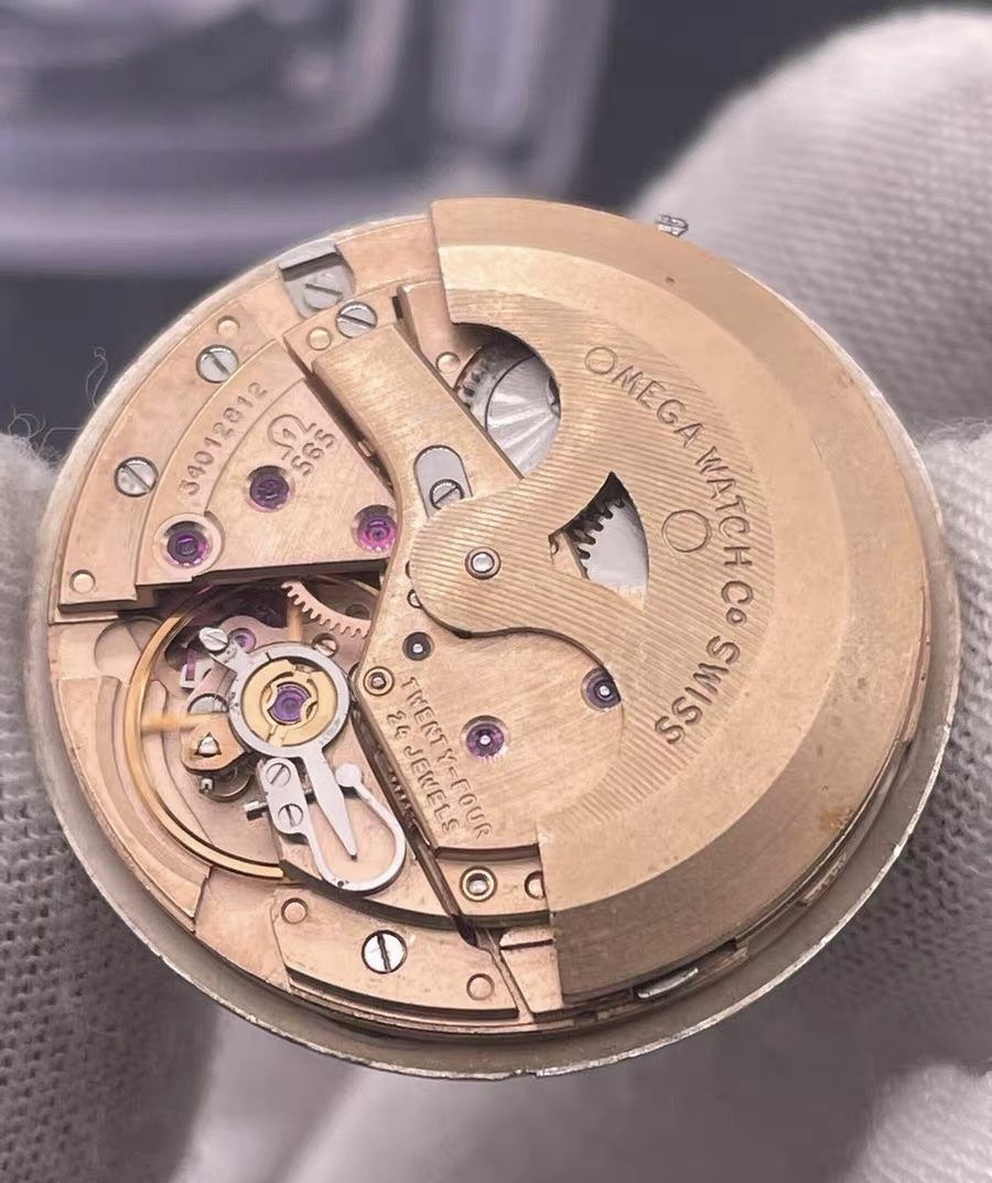 Omega Seamaster Cosmic Automatic Watch 36mm 24 Jewels Cal 565 295-2900