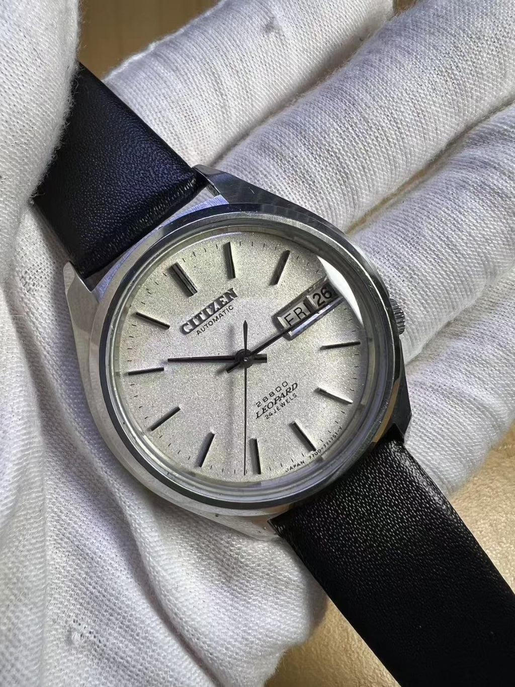 Citizen Leopard Day Date Automatic Watch 28800bph 7700-7714SI-Y 35MM 238-0590