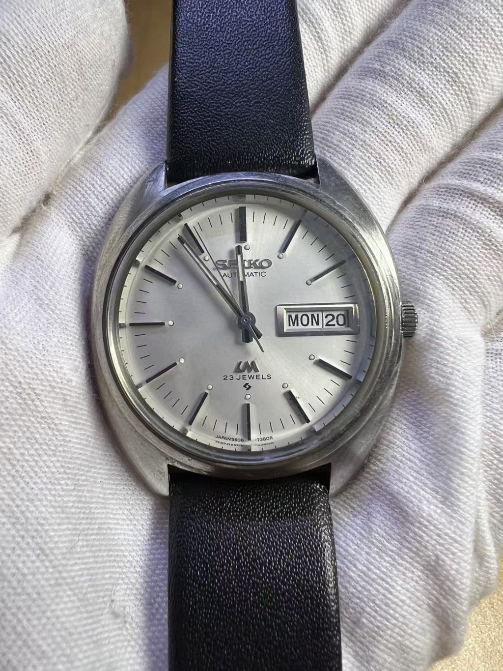 Seiko Lord Matic LM Day Date Automatic Watch 5606-7380R 23 Jewels 222-0310