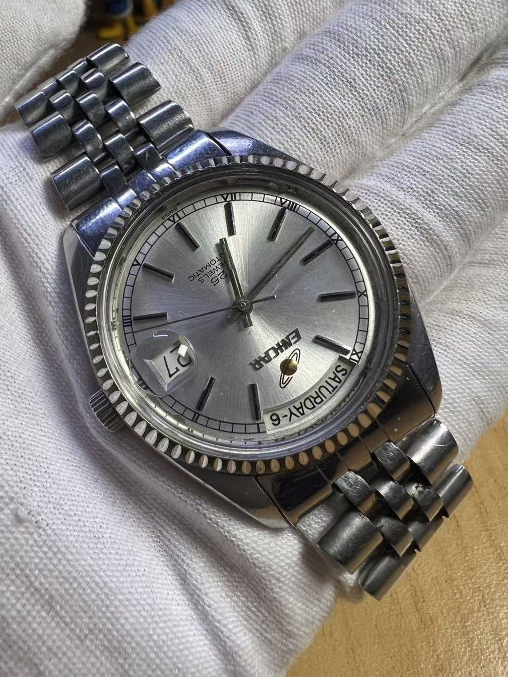 Swiss Made Enicar Day Date Automatic Watch 2169 25 Jewels 36MM 294-0420