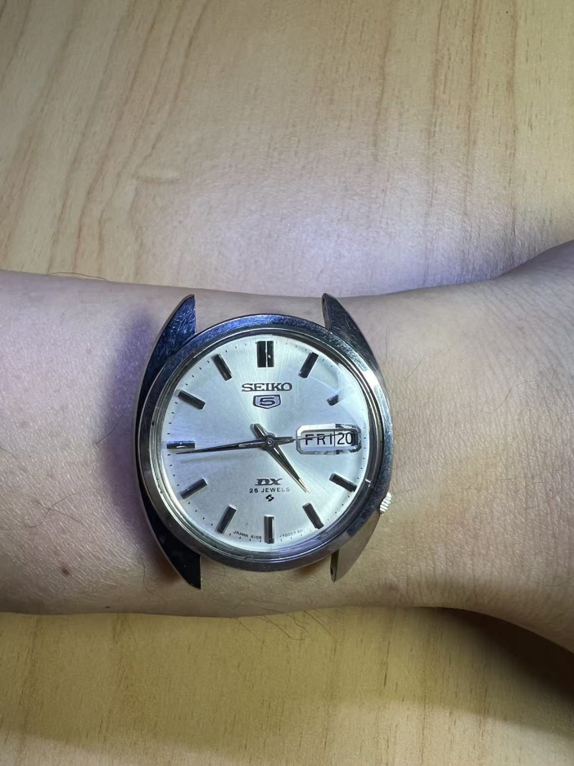 Seiko Number 5 DX Day Date Automatic Watch 6106-7000T 25 Jewels 36MM 145-0300