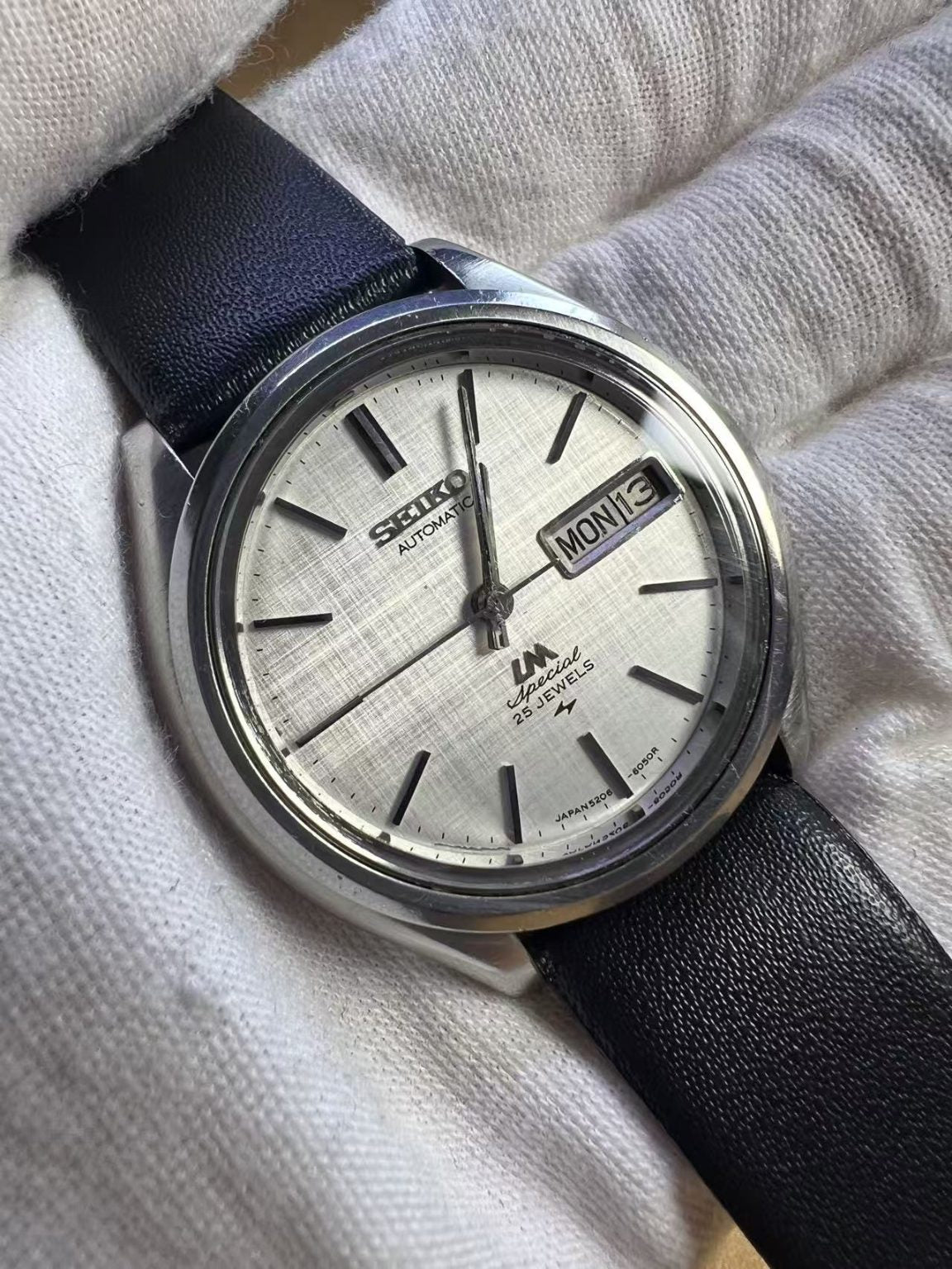 Seiko Lord Matic LM Special Day Date Automatic Watch 5206 25Jewels 36MM 242-0550