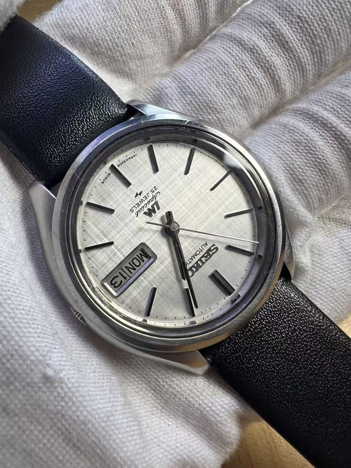 Seiko Lord Matic LM Special Day Date Automatic Watch 5206 25Jewels 36MM 242-0550