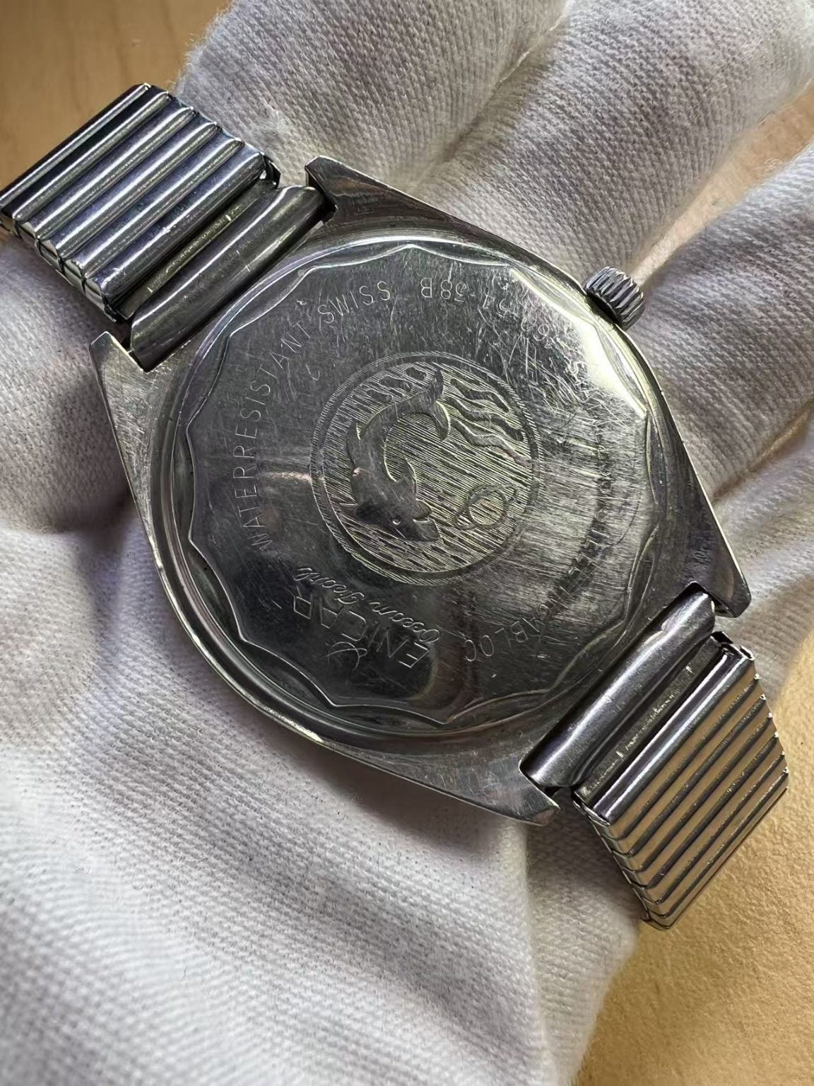 Swiss Made Enicar Star Jewels Date Manual-Winding Watch 17 Jewels