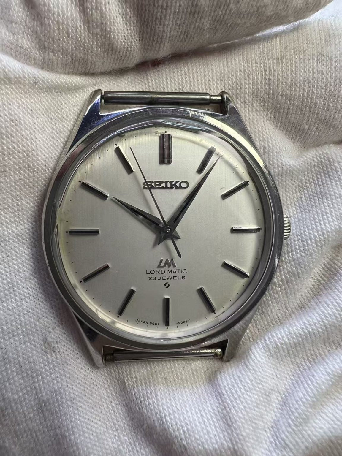 Special Price Seiko Lord Matic LM Automatic Watch 5601A 23 Jewels 36MM 140-0400