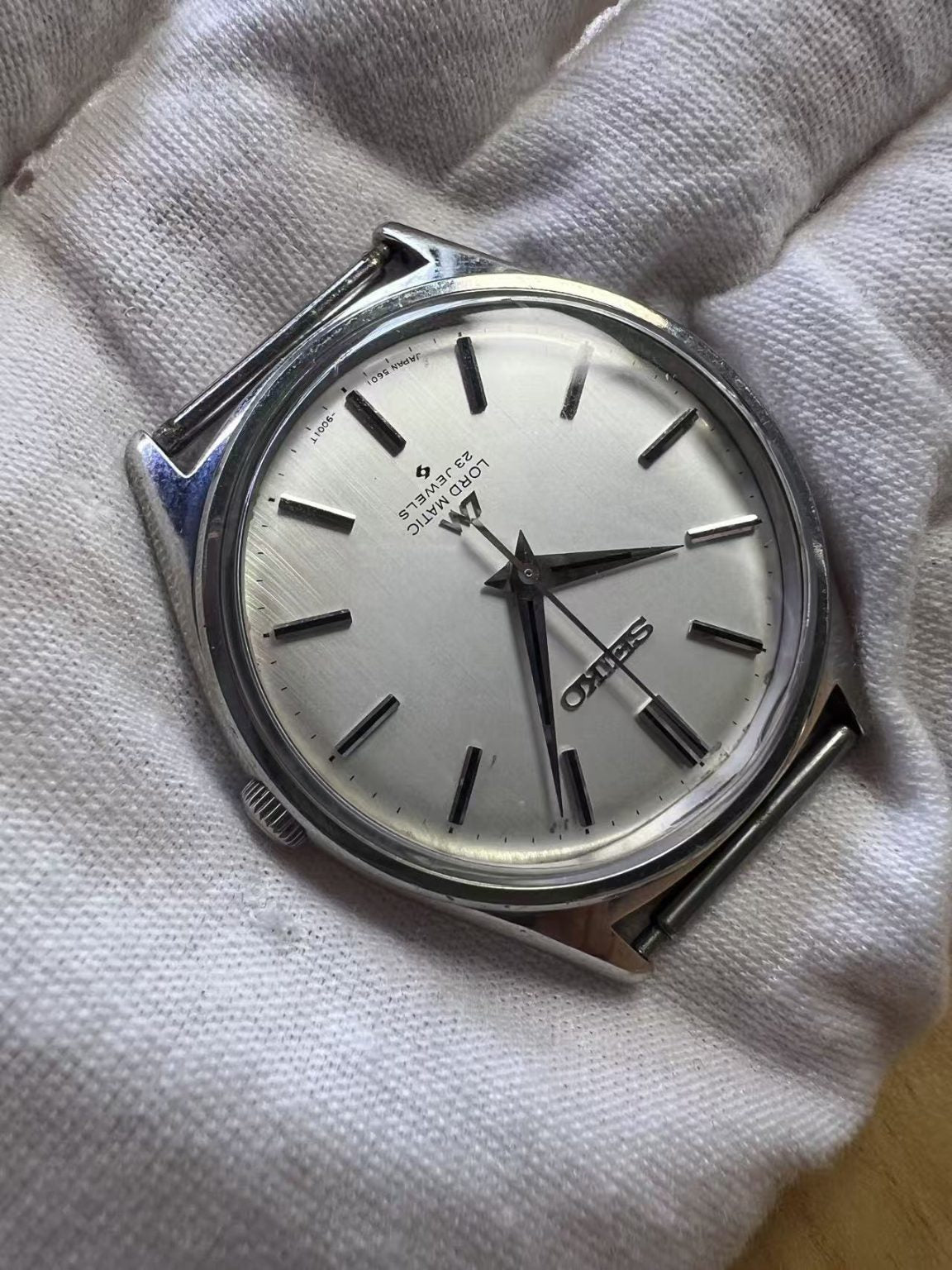 Special Price Seiko Lord Matic LM Automatic Watch 5601A 23 Jewels 36MM 140-0400