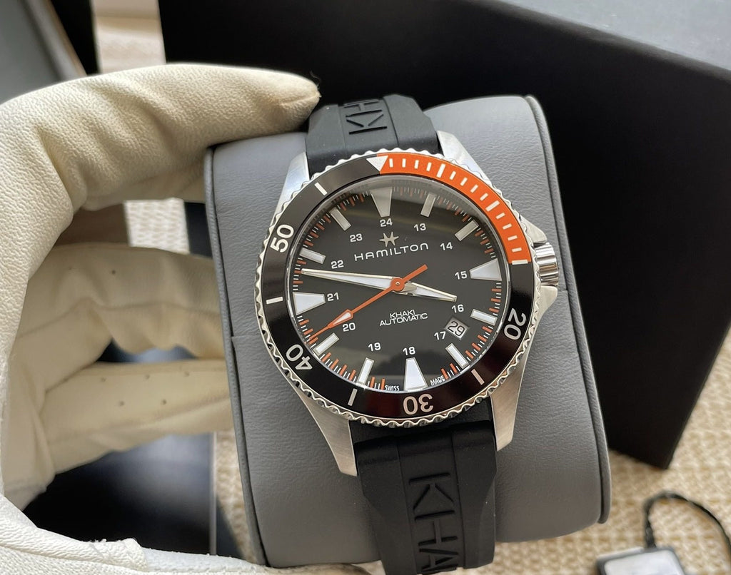 Hamilton Khaki Navy Scuba Automatic Watch H82305331 40mm Full Set 276-2100