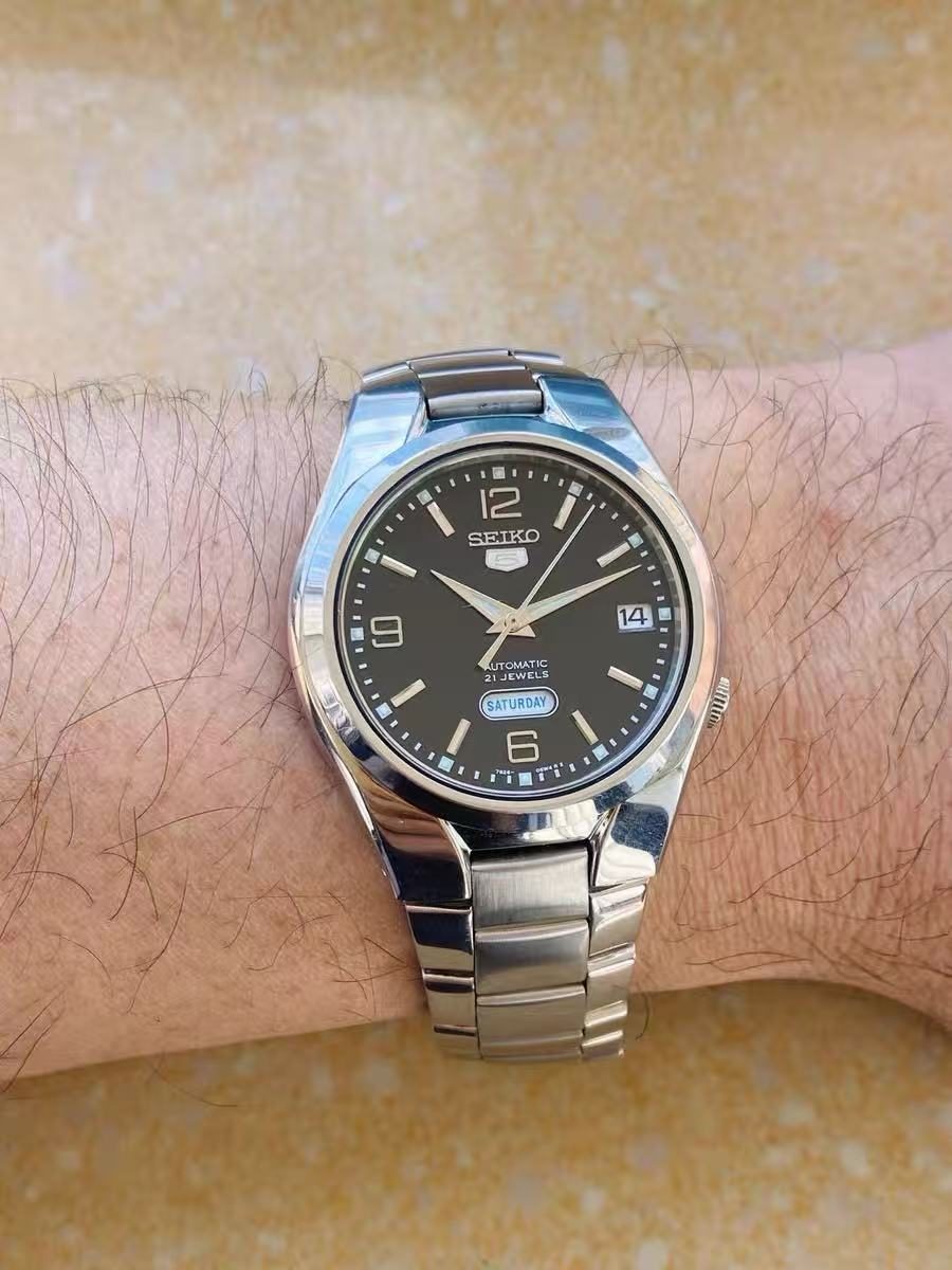 Seiko Number 5 Day Date Automatic Watch 7S26 21 Jewels 37MM 325-0248