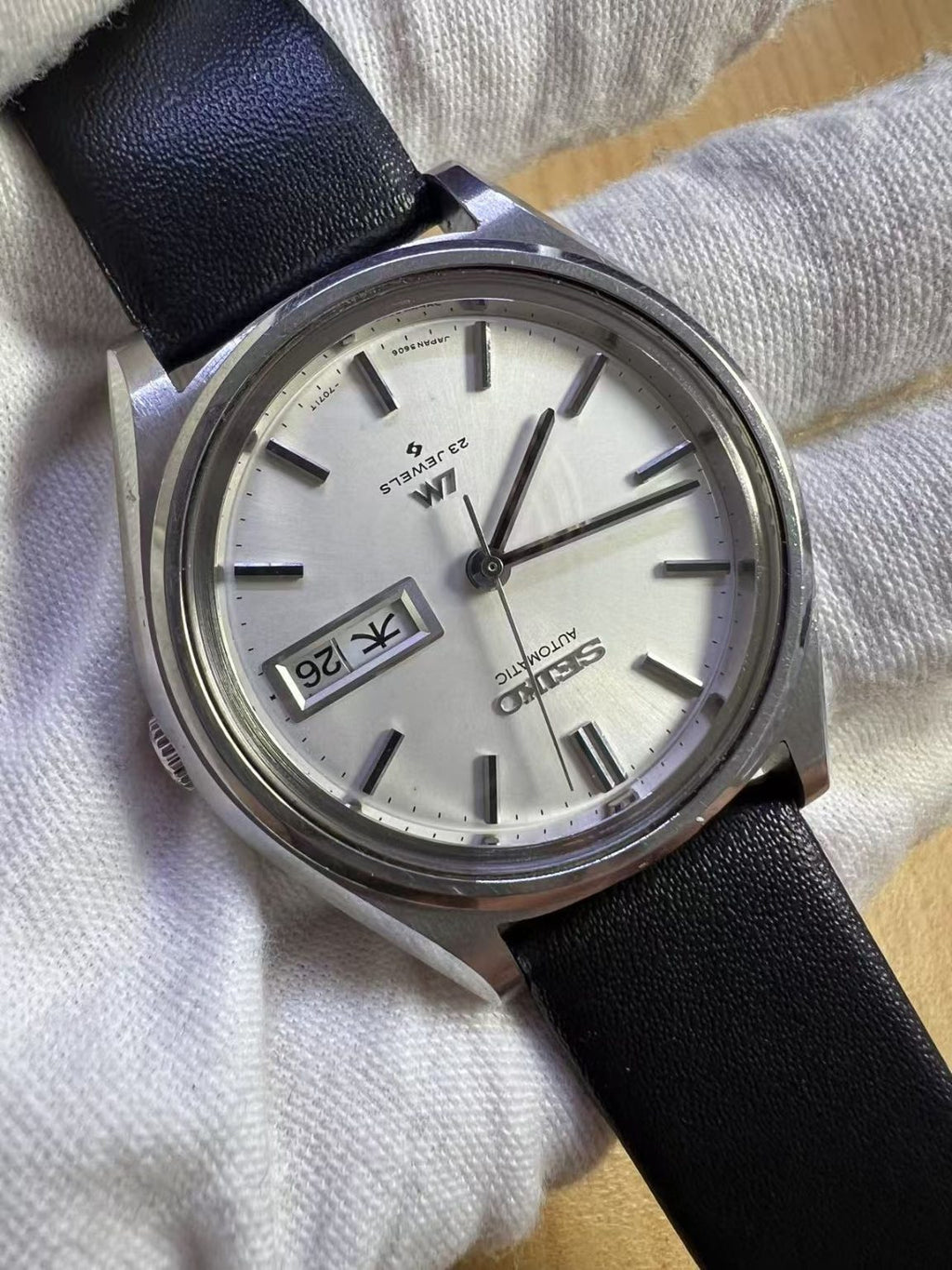 Seiko Lord Matic LM Day Date Automatic Watch 5606 23 Jewels 36MM 305-0420