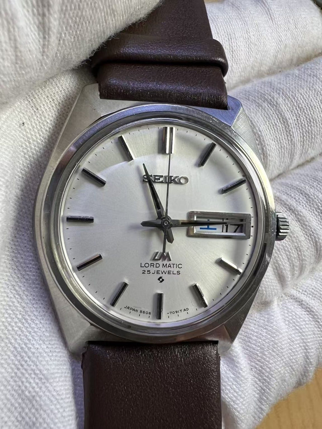 Seiko Lord Matic LM Day Date Automatic Watch 5606 25 Jewels 36MM 303-0400