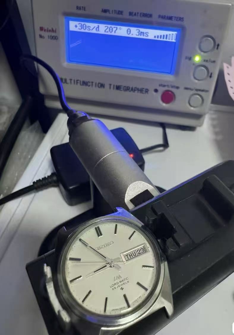 Seiko Lord Matic LM Day Date Automatic Watch 5606 25 Jewels 36MM 303-0400