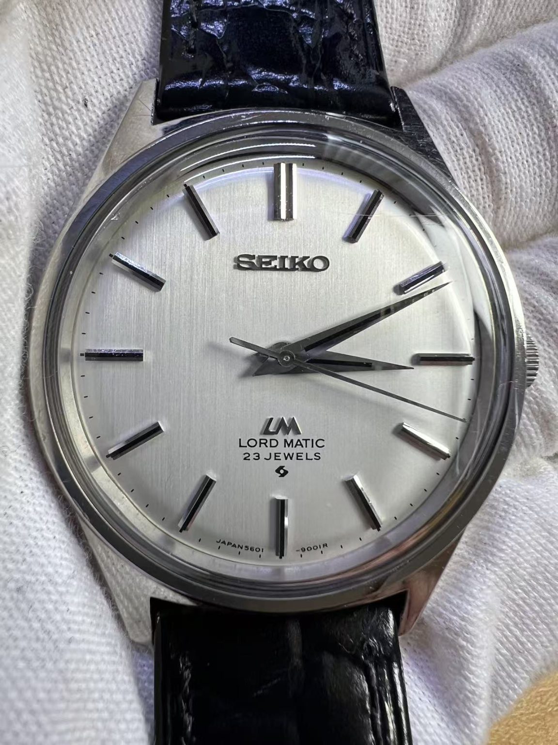 Seiko Lord Matic LM Automatic Watch 5601 23 Jewels 36MM 319-0570