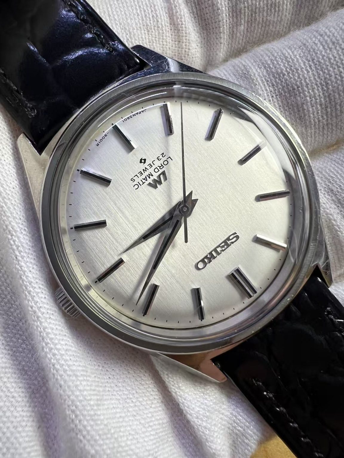 Seiko Lord Matic LM Automatic Watch 5601 23 Jewels 36MM 319-0570