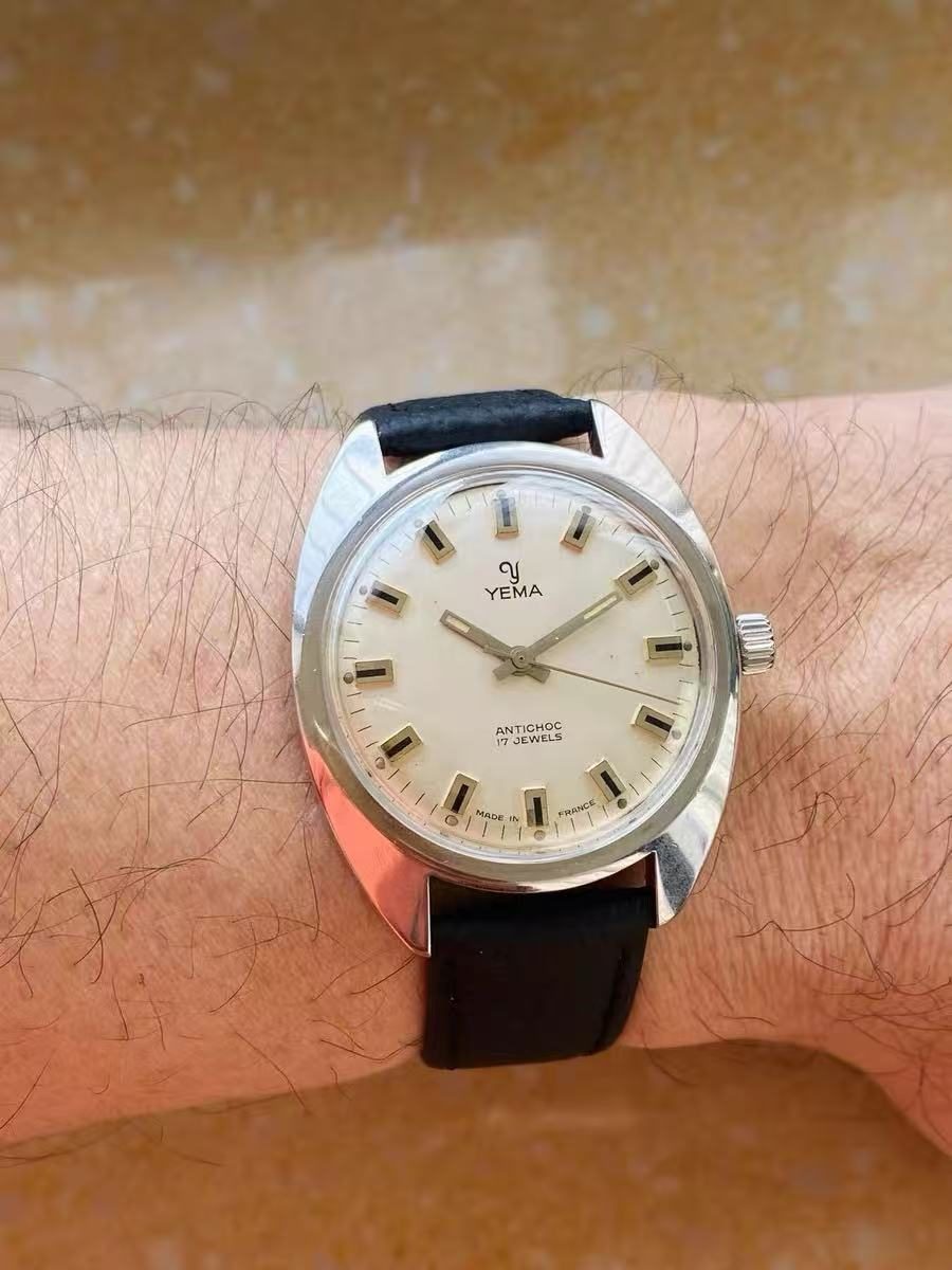 YEMA Vintage Manual-Winding Mens' Watch 36mm 17 Jewels 332-0150