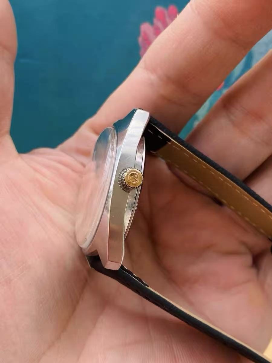 Swiss Made Sinex Genève Manual-Winding Watch 1950 17 Jewels 35MM 335-0090