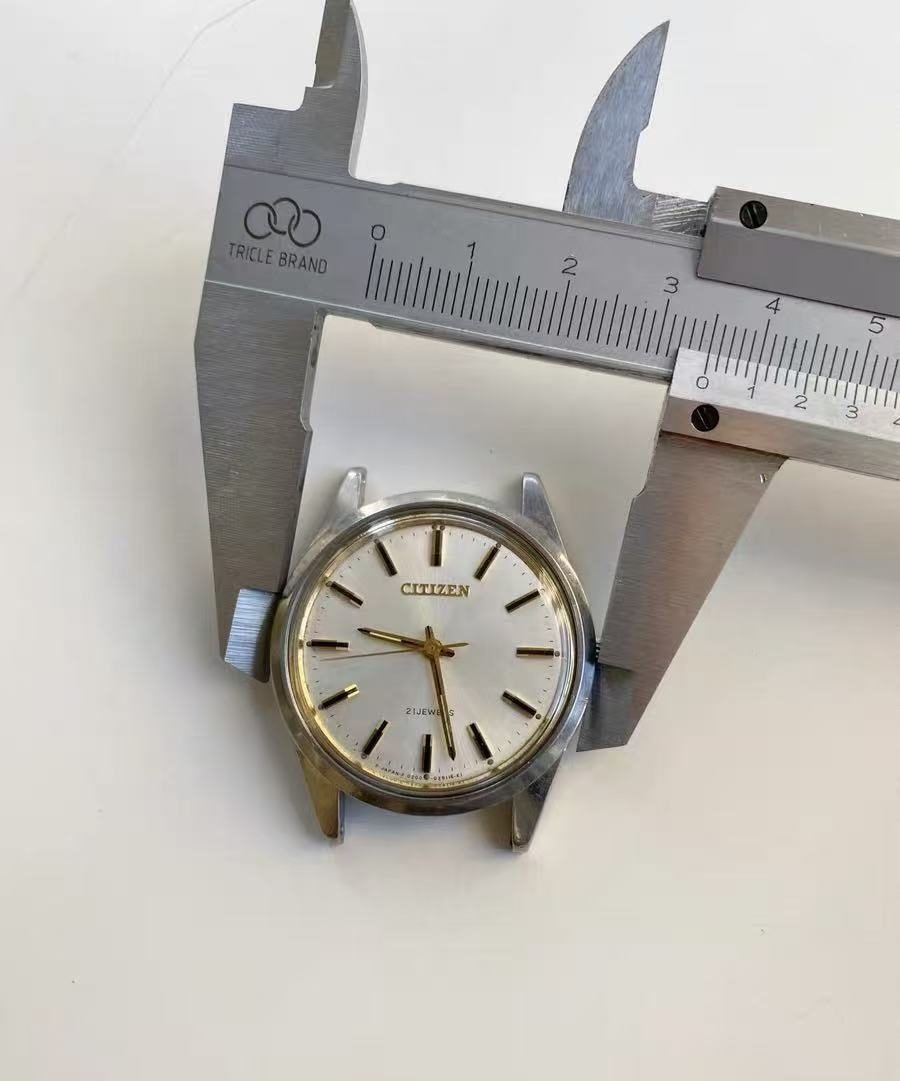 Citizen Manual Winding Watch 21 Jewels 35MM 318-0180