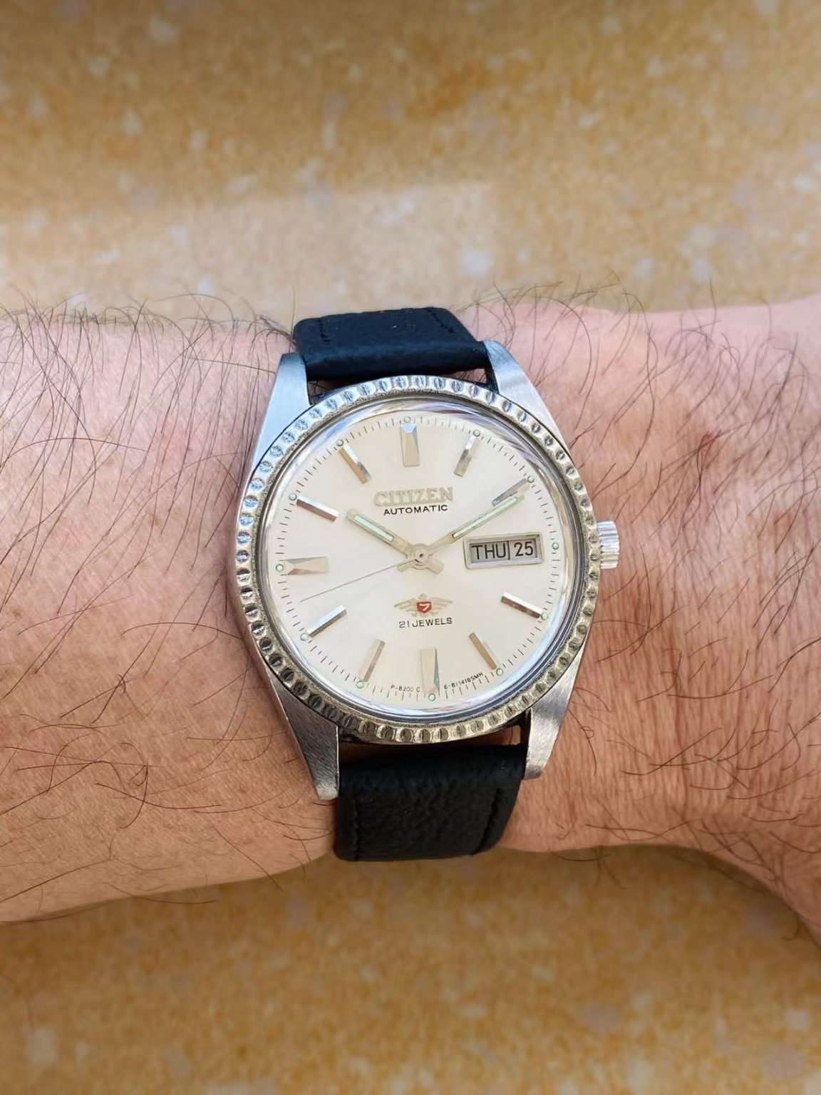 Citizen Day Date Automatic Watch 8200 21 Jewels 36MM 320-0148