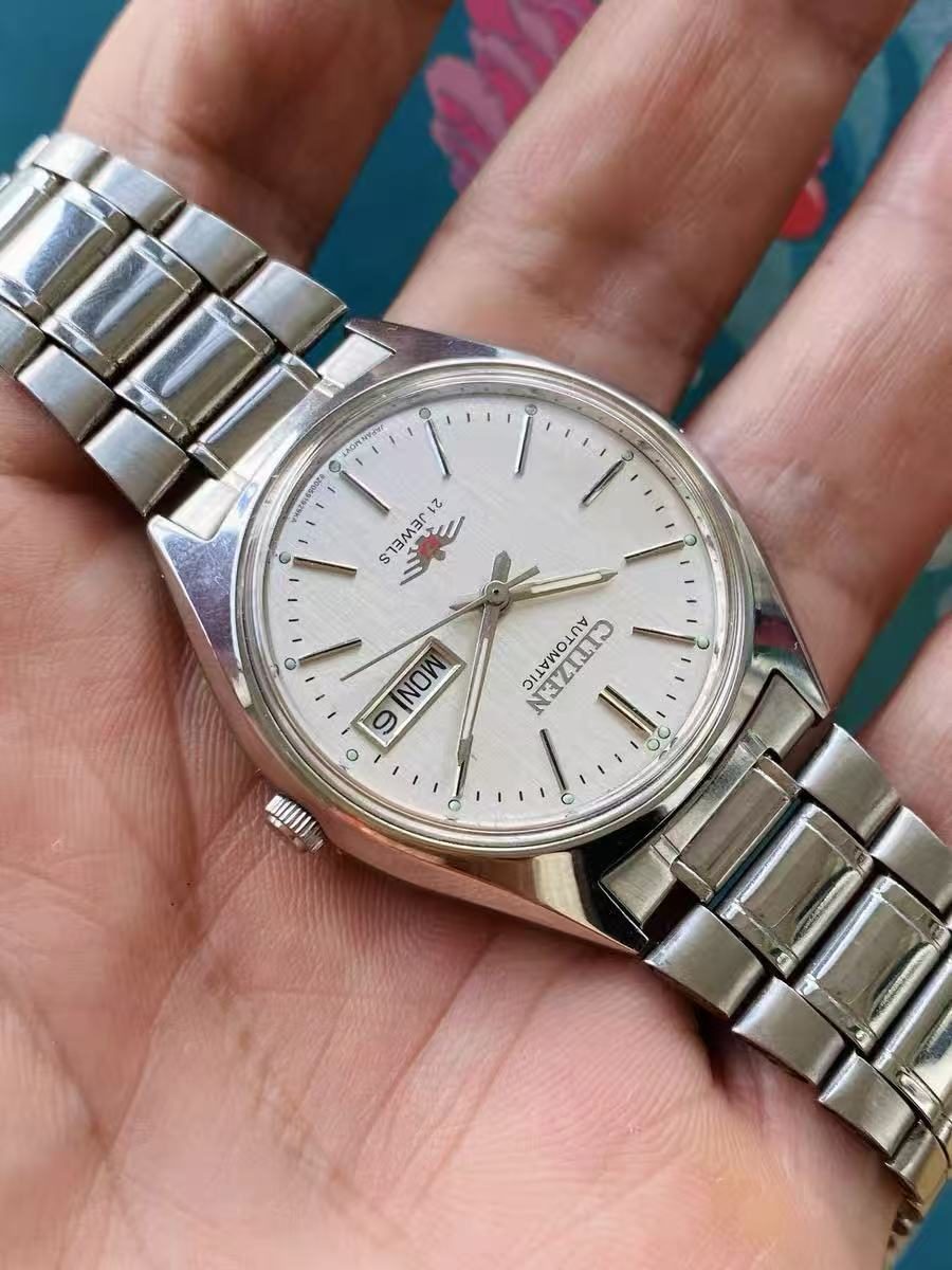 Citizen Day Date Automatic Watch 8200 21 Jewels 35.8MM 327-0150