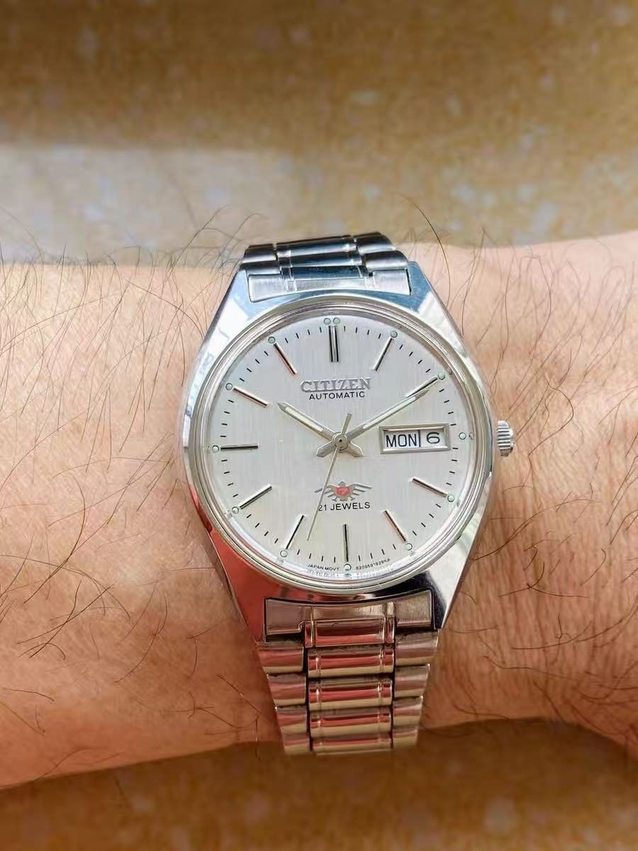 Citizen Day Date Automatic Watch 8200 21 Jewels 35.8MM 327-0150